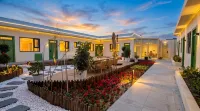 Moye Shanhe Elegant Residence (Jinghe Jinshashan Pedestrian Street)