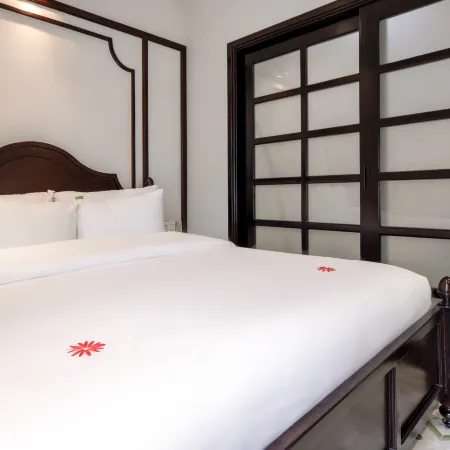 JULIE's HOUSE - A LUXURY APARTMENT IN HUE