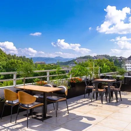 Tiantai Xiangtu Homestay (Guoqing Temple Scenic Area Branch)