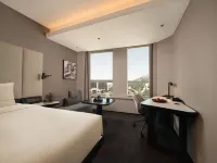 Atour Hotel Qingdao Hai'er Road Shilaoren Beach