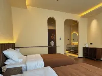Genie Huayu Mountain Villa Hotel