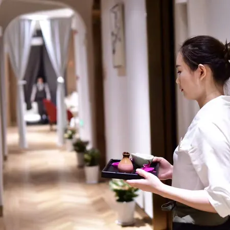 FOUNTAIN WEALTH HOTEL (Shanghai Zhongshan Hospital Jiashan Road Subway Station Branch)
