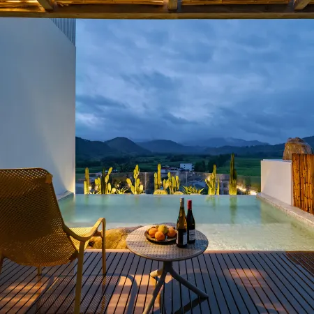 Yundu Shangying Hot Spring Resort Hotel