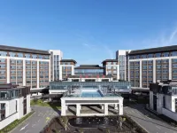 Wanrun Grand Hotel (Zhaosu County Tianma International Tourism Culture Plaza Branch) - موقف سيارات