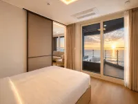 Emerson Suite Naksan