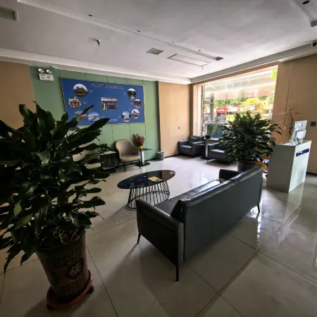 Yaxin E-Sports Hotel (South Wind Square Yuxiangyuan)