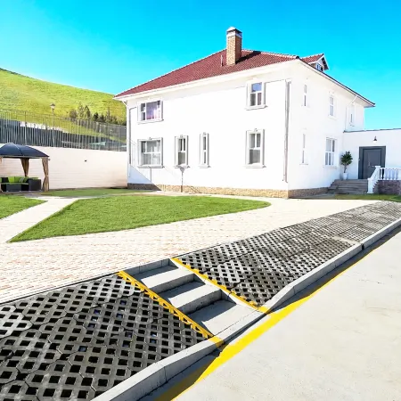 Nukht Event House