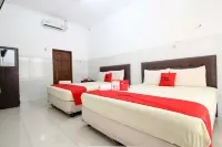 RedDoorz @ Seturan Raya - Pensions