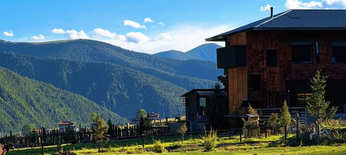 Manbao · Nida's Realm (Jiagenba) Hotels in Kangding