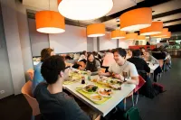 Jacques Brel Hostel - Hostels