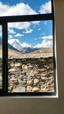 Gangri Yunju Snow Mountain View Oxygen-Supplied Homestay (Cuoyu Village) - parking