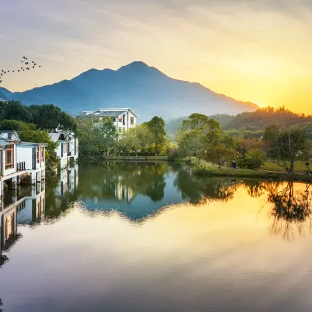 Wanlv Lake · Wanlvgu · Baiziwei Hotel