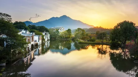 Wanlv Lake · Wanlvgu · Baiziwei Hotel