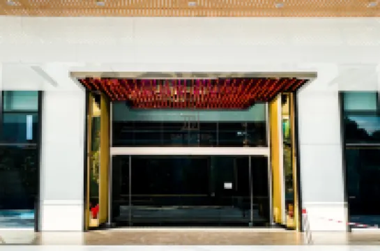 Platinum 2 KLCC by DM Hotel berhampiran abrdn Investments