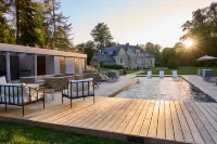 Domaine de la Commanderie de Ballan - Pools