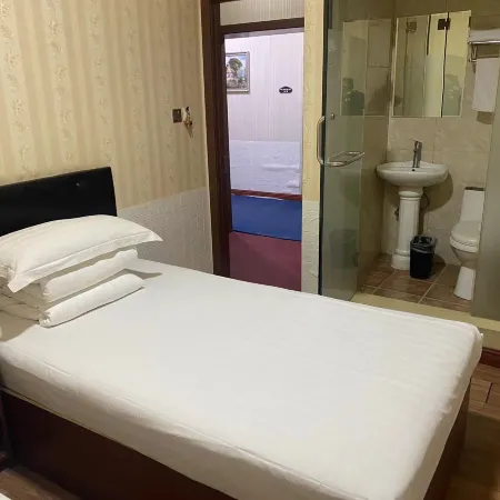 Beibei Express Hotel (Harbin Railway Station)
