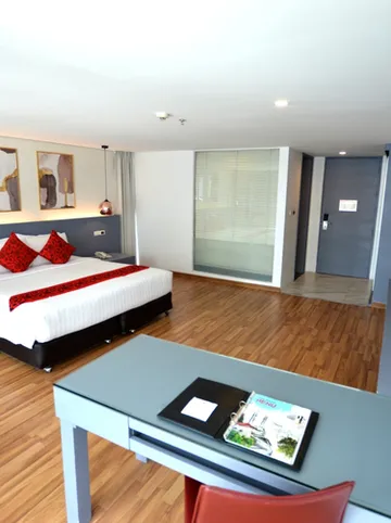 รูปภาพของไอ เรสซิเด้นท์ โฮเทล สีลม