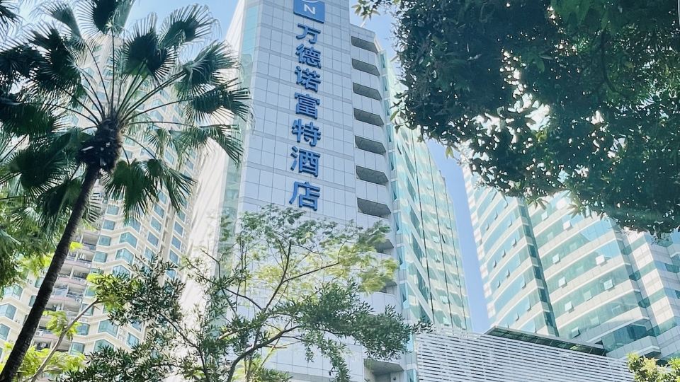 Novotel Shenzhen Watergate (Futian Huaqiangbei)