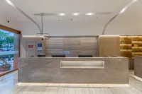 Yiju Life Hotel (Yuyao Station Wucaicheng)