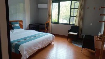 QINGCHEQUAN Hotel dekat Louta Station