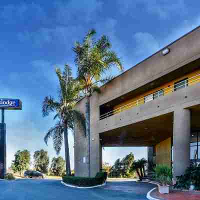 Travelodge by Wyndham Commerce Los Angeles Area Hotel Exterior