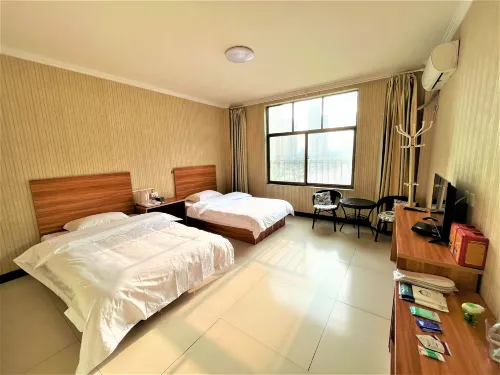 โรงแรมหงหยุน จงโหมว - ที่มีที่จอดรถ