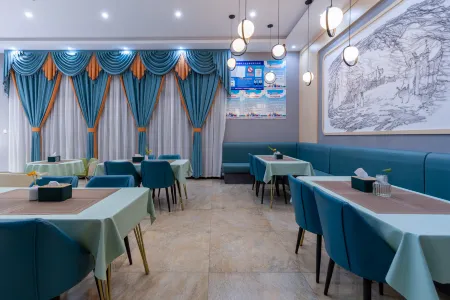 Xihuan Hotel (Baoding Dingxing Yanxing Park)