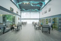 Yuanzi Shuo Courtyard Vacation Apartment (Leshan Giant Buddha Zhanggongqiao Food Street)