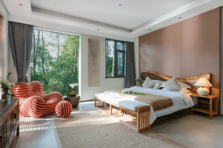 Mount Huangshan Creek Water Cloud Stream Forest Resort Hotel (Tunxi Old Street Store) Отели рядом с достопримечательностью «Cheng's Miyake»