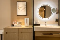 Ramada Encore by Wyndham Kunming Guandu Hotel a Kunming