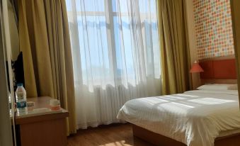 Homeinn Pebble Hotel (Qitai Beimen Commercial Center)