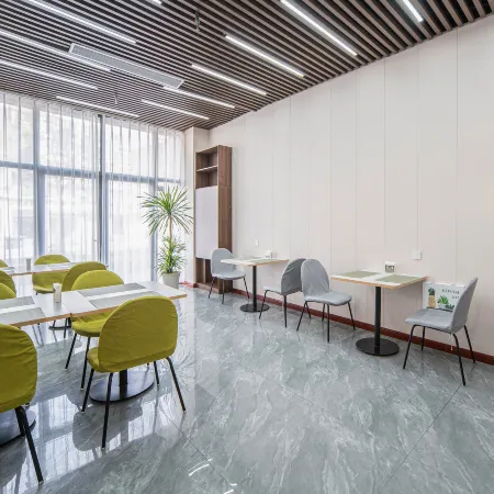 Homeinn Selected Hotel (Siyang Fanrong Middle Road RT-Mart)