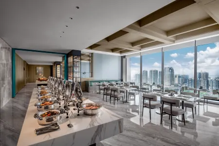 Jade Bay Hotel Отели рядом с достопримечательностью «Ronggui Fisherman's Wharf, Shunde»