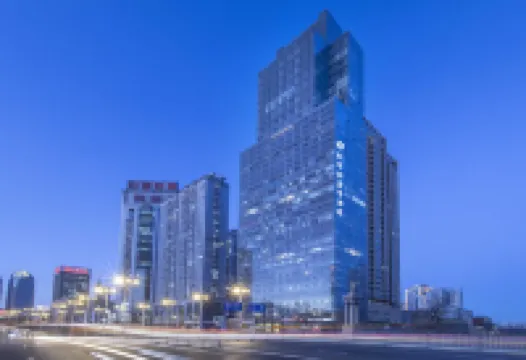 홍준 거리 넘버원 호텔 (하얼빈역 중앙 거리)
