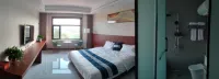 Fengqiu Yunyi Station Hotel