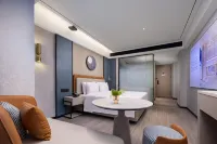 OKDAY Hotel (Yueyang Tower District High-speed Railway East Station) Hotels in der Nähe von Chenglingji Harbour