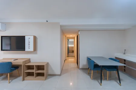 Home Inn Yubai Yun Hotel Отели рядом с достопримечательностью «Wuhan Business College»