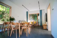 Liuba Pusu Shiguang B&B