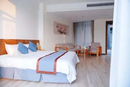 Hushu Boutique Hotel(Zhujiajiao Town) Отели рядом с достопримечательностью «Taohua Island»