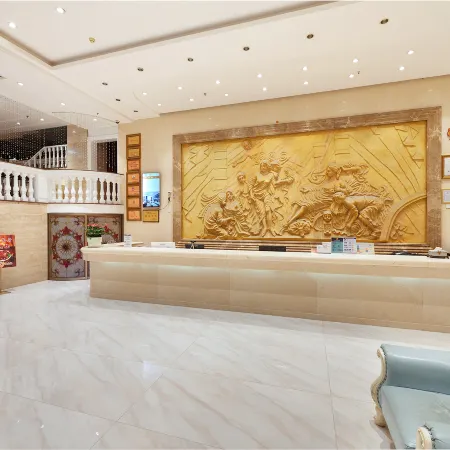 Edinburgh International Exhibition Hotel (Xiamen Railway Station Wolongxiaocheng BRT Station Branch)