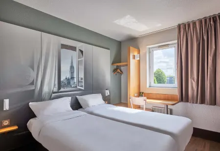 B&B Hotel Caen Mémorial Отели в г. Оти