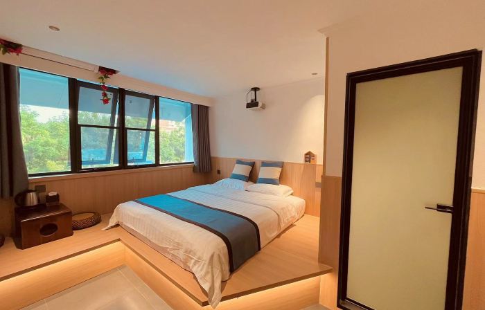 Ale Recluse Art Villa Hotel