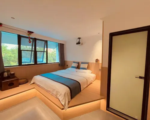 Ale Recluse Art Villa Hotel Hotels in Hebi