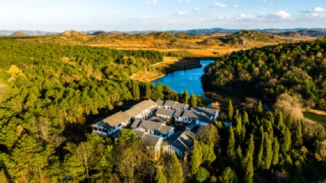 Zhujiangyuan Scenic Area Xiake Caotang