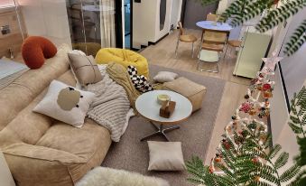 GS High-altitude Designer Self-service Homestay (Jianshe North Road Subway Station)