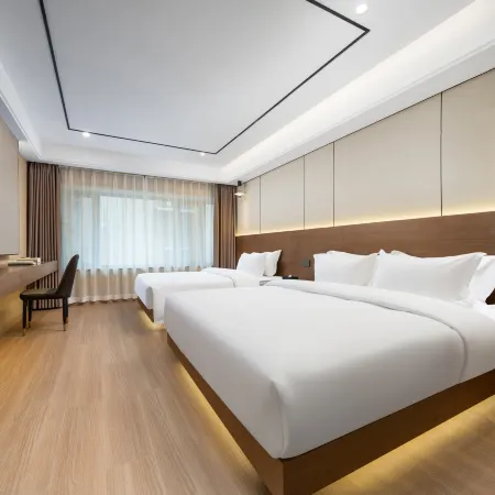 Yue An Hotel (Guilin Xiangbishan Park East and West Lane)