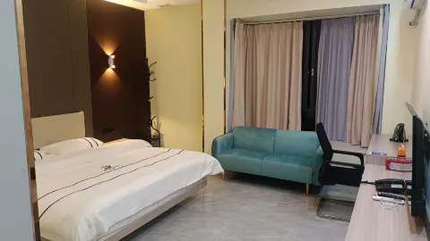 โรงแรมจิงรัน เฟิงไค in เฟิงไค