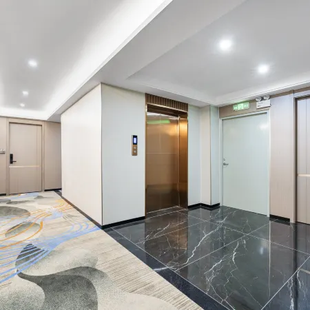 Twina Hotel (Shantou Small Park)