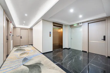 Twina Hotel (Shantou Small Park)