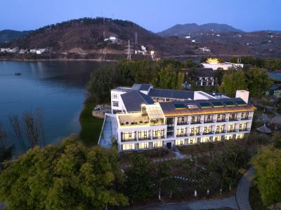 Ankang Yinghu Xiaoyin Resort Hotel